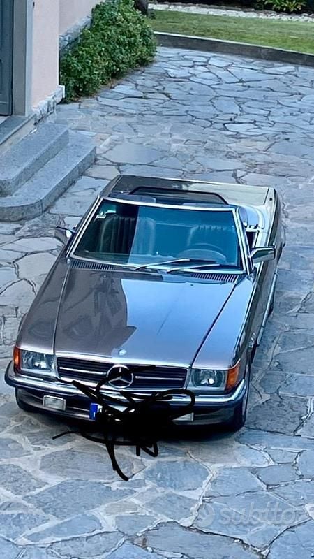 Usata Mercedes 560 1989 Marrone Cabrio