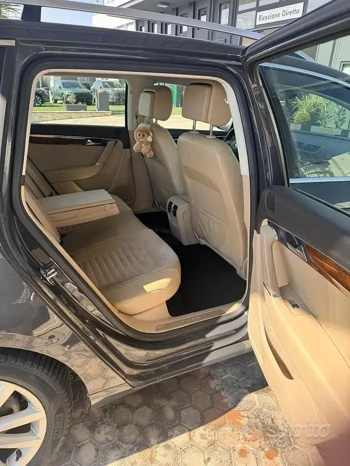 Usata VW Passat Highline 140 CV (102 kW) 2013 Grigio Station wagon
