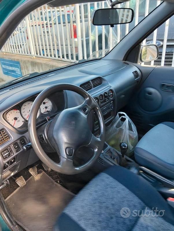 Usata Daihatsu Terios 86 CV (63 kW) 2003 Verde SUV