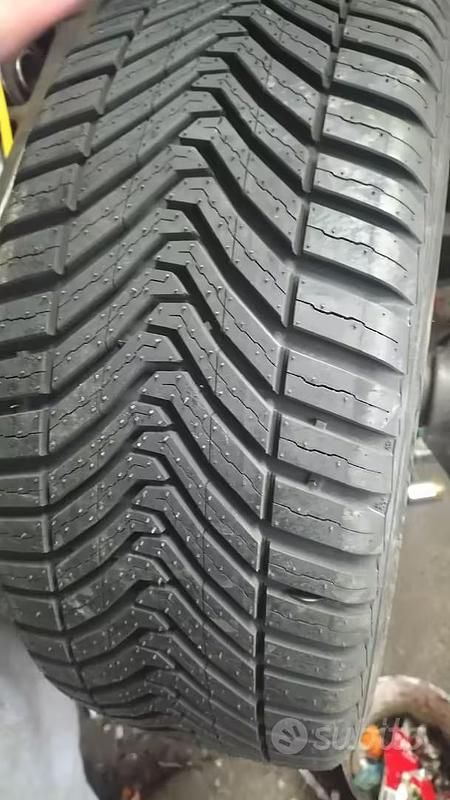 Usata Peugeot 308 115 CV (84 kW) 1983 Grigio Berlina