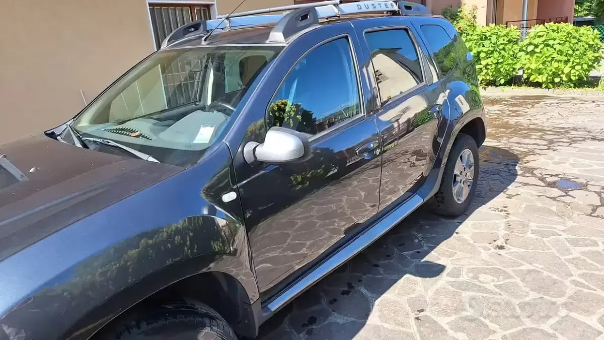 Usata Dacia Duster 109 CV (80 kW) 2015 Grigio SUV