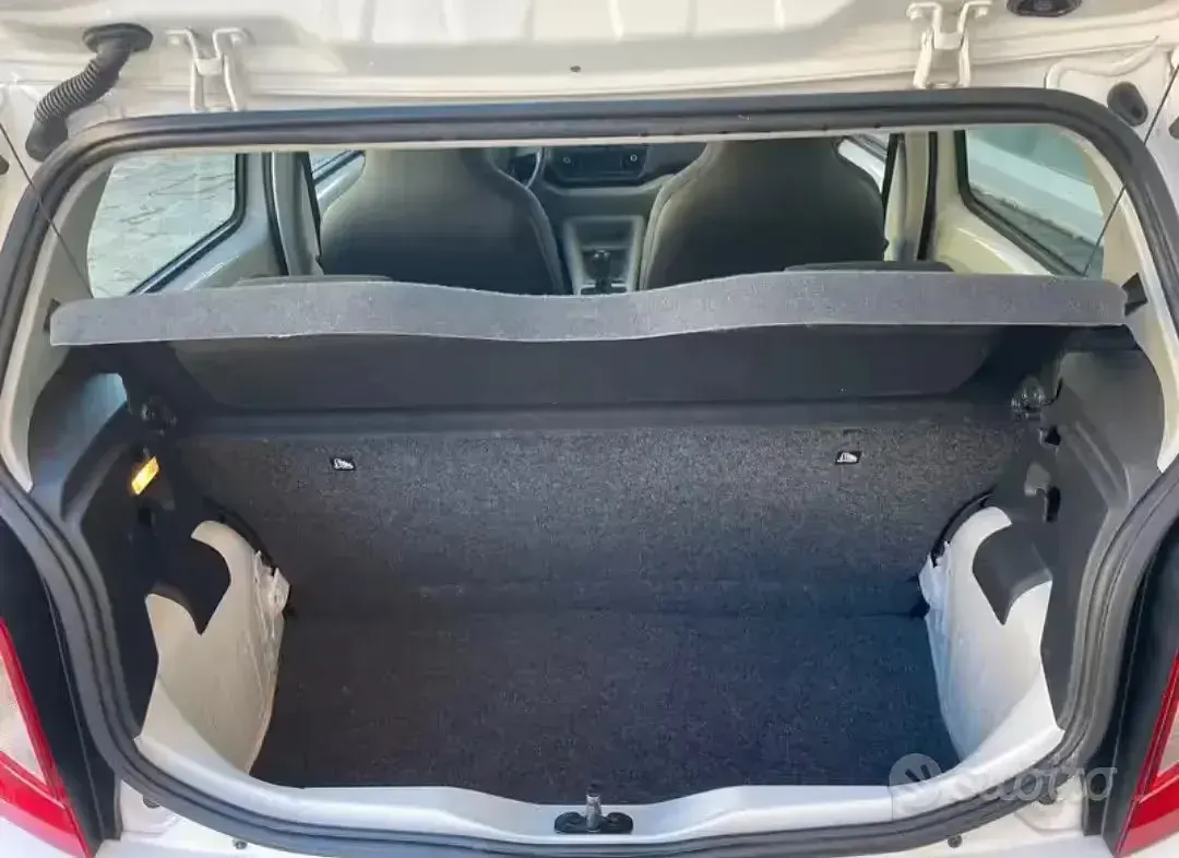 Usata VW up! 68 CV (50 kW) 2018 Bianco Utilitaria