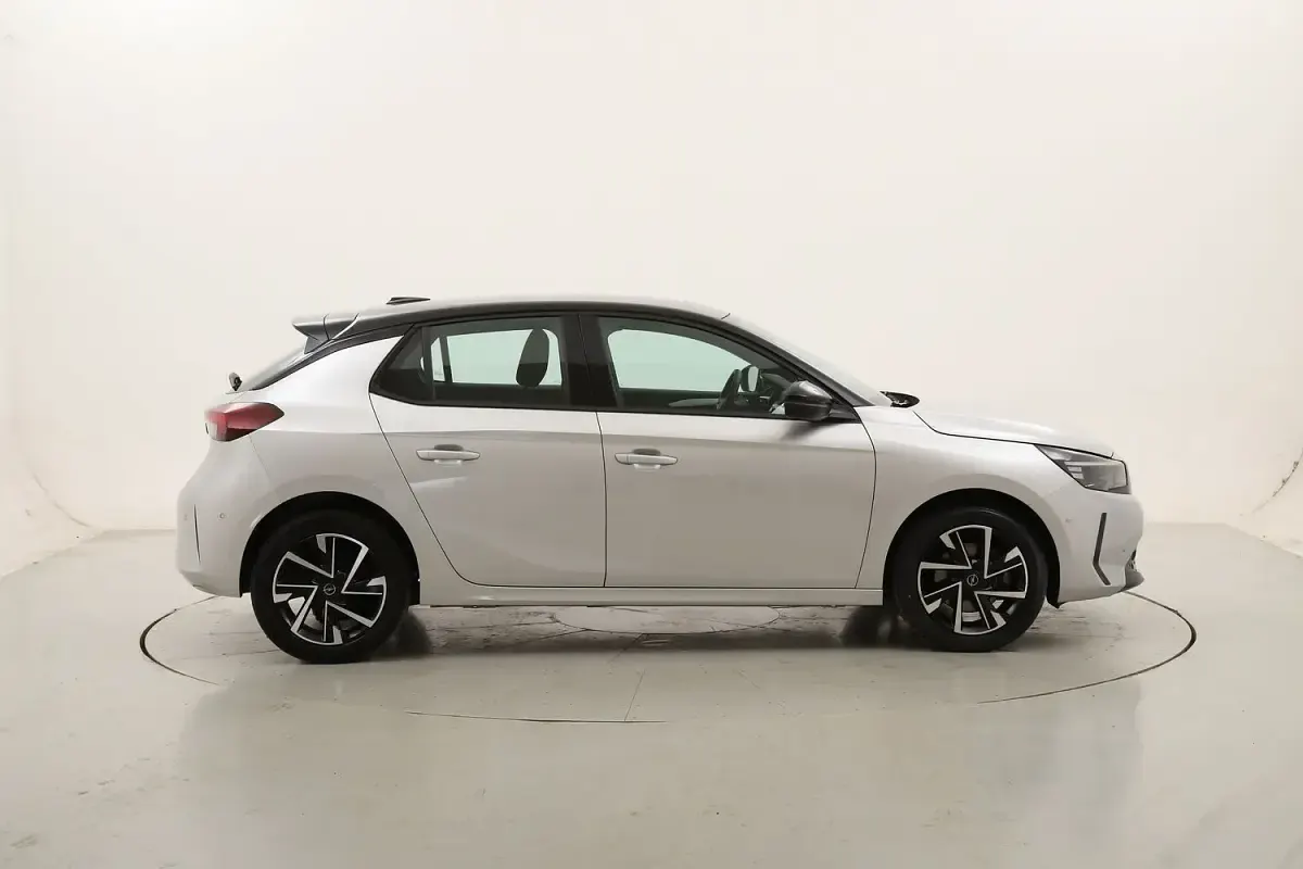 Usata Opel Corsa 101 CV (74 kW) 2025 Utilitaria