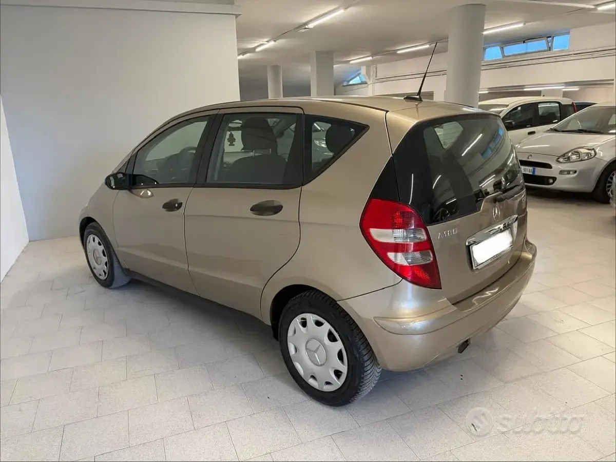 Usata Mercedes A180 Elegance 109 CV (80 kW) 2008 Giallo Berlina