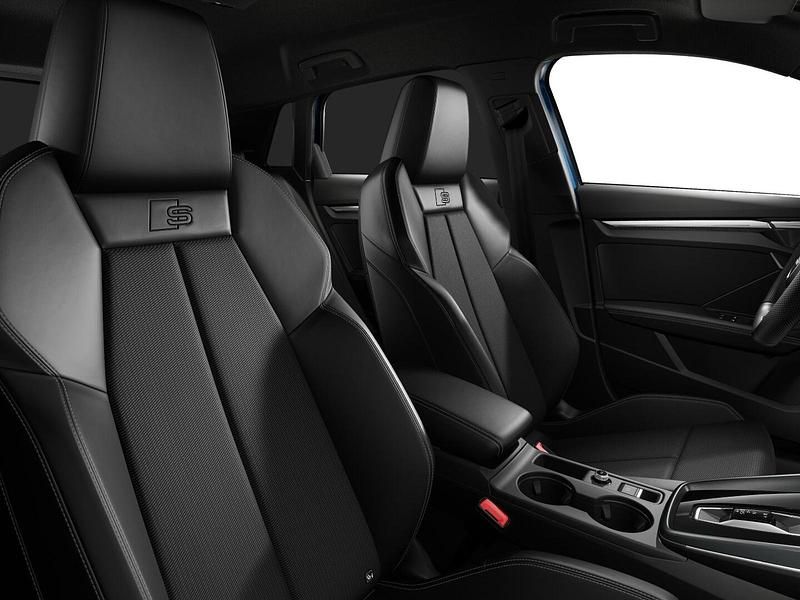 Nuova Audi A3 Sportback e-tron S-Line 272 CV (200 kW) 2026 Blu/azzurro Utilitaria