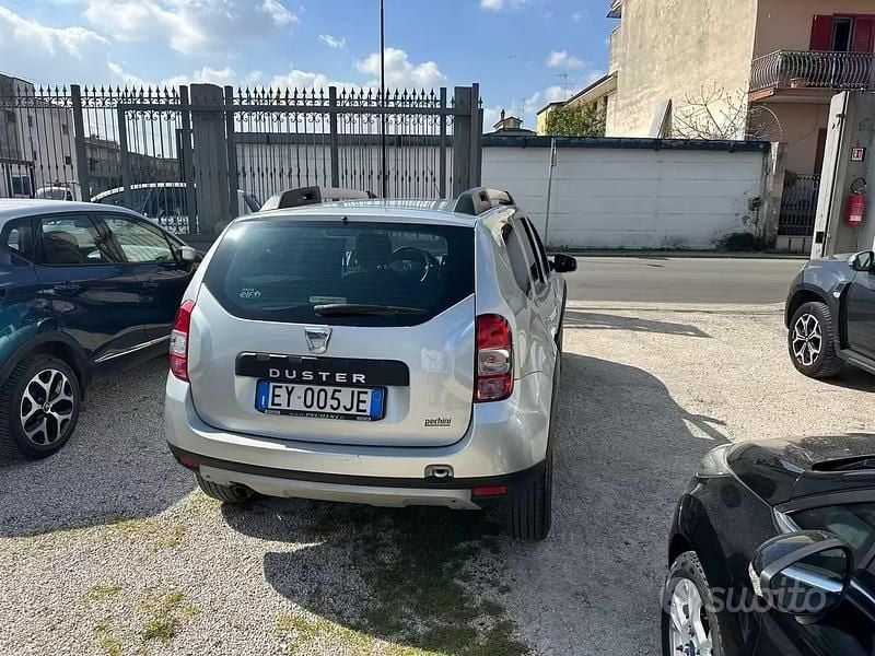 Usata Dacia Duster 105 CV (77 kW) 2016 Grigio SUV