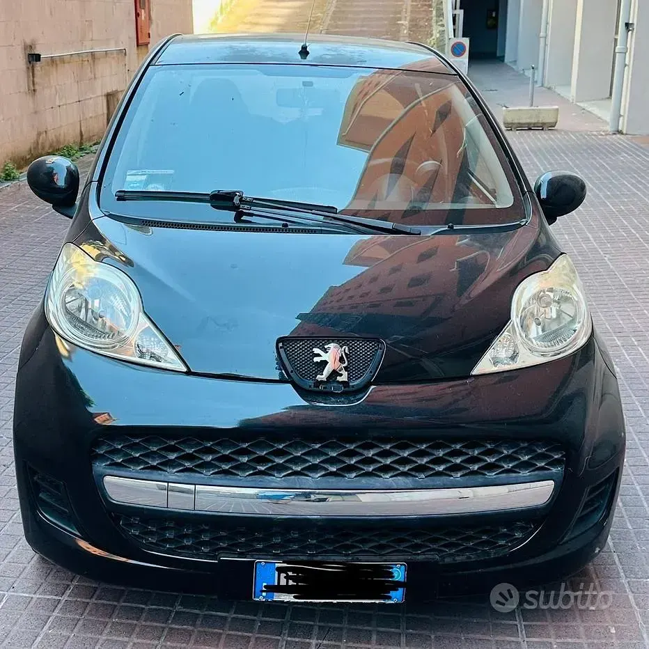 Usata Peugeot 107 68 CV (50 kW) 2009 Nero Utilitaria