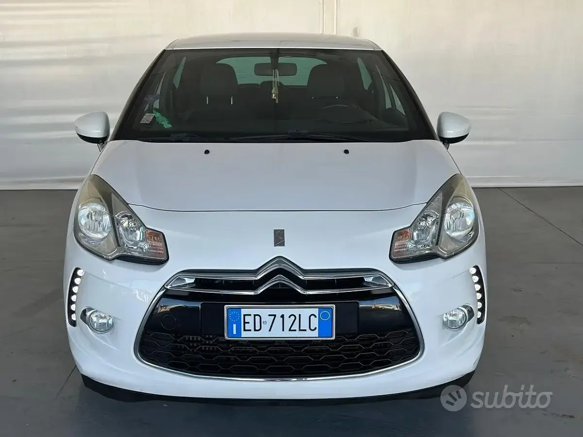 Usata Citroën DS3 93 CV (68 kW) 2011 Bianco Utilitaria