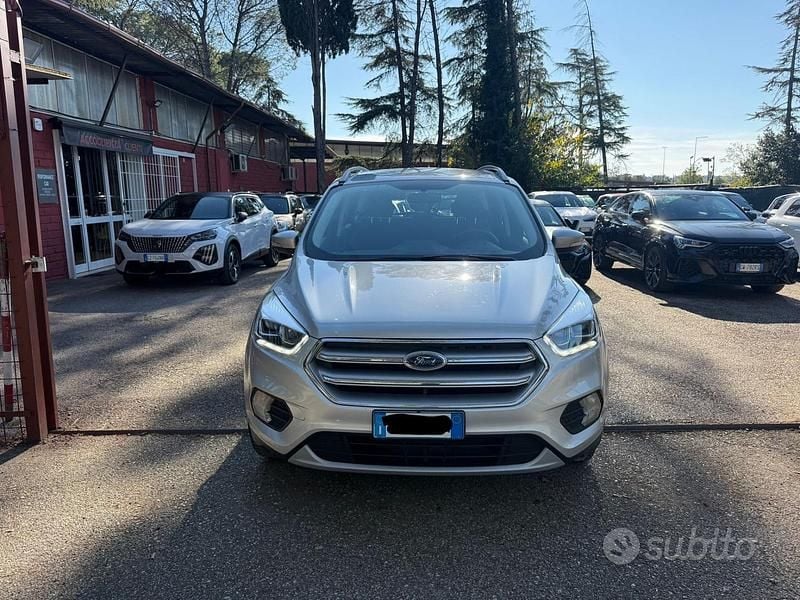 Usata Ford Kuga S 120 CV (88 kW) 2018 Grigio SUV