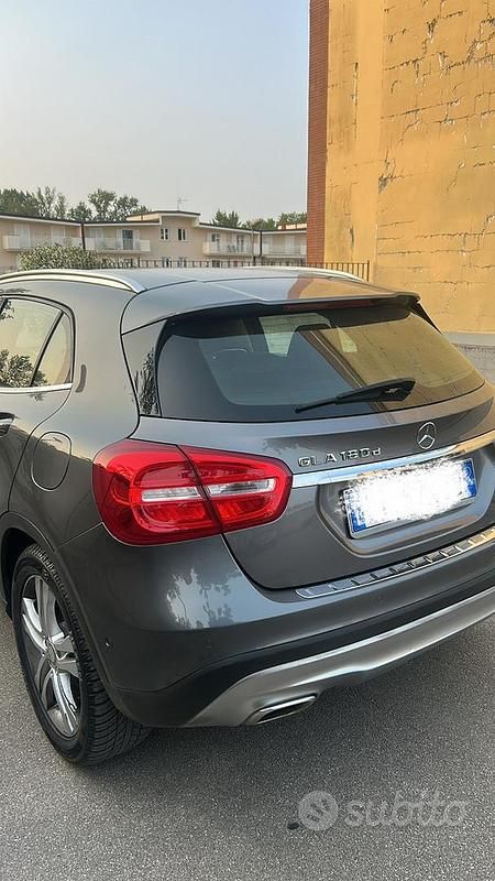 Usata Mercedes GLA180 2016 Grigio SUV