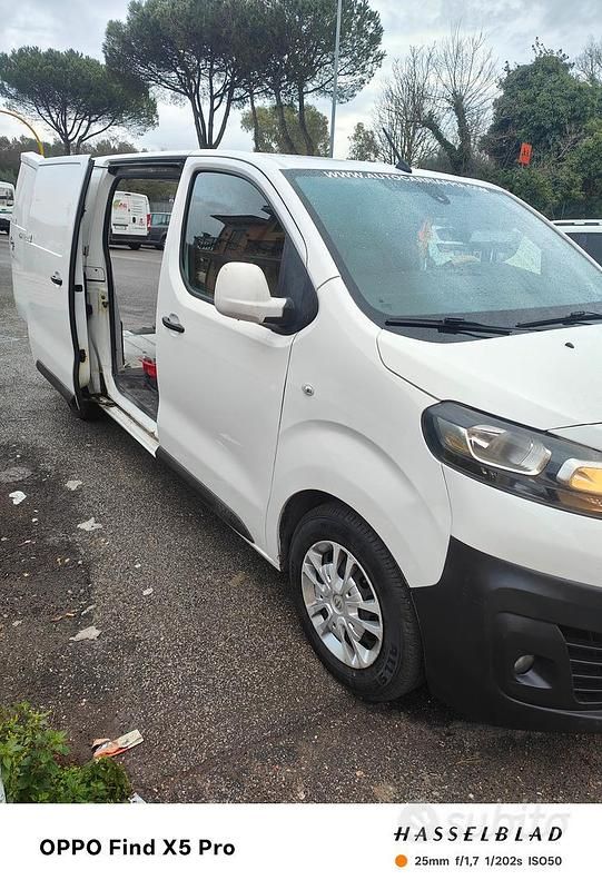 Usata Opel Vivaro 2019 Bianco Monovolume
