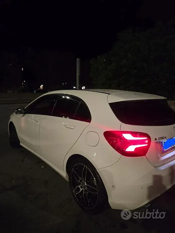 Usata Mercedes 200 Premium 136 CV (100 kW) 2017 Bianco Berlina