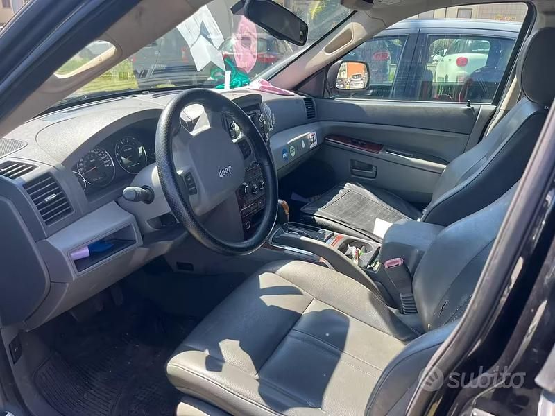 Usata Jeep Grand Cherokee 218 CV (160 kW) 2006 Nero SUV