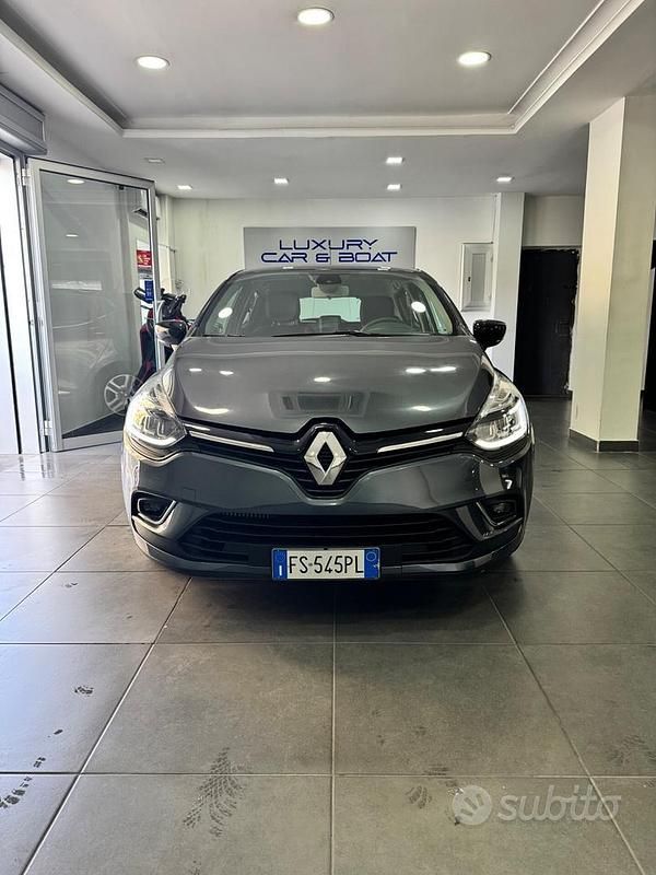 Usata Renault Clio IV Intens 76 CV (55 kW) 2019 Blu Berlina