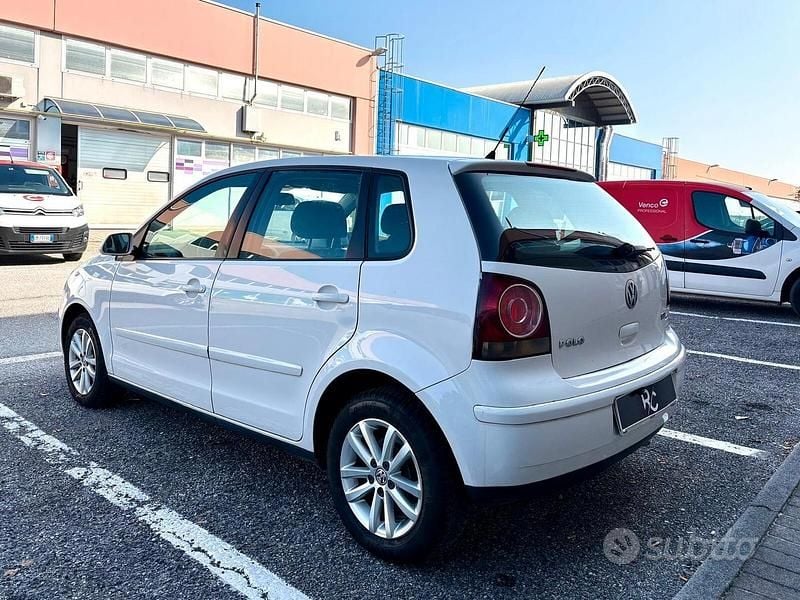 Usata VW Polo Comfortline 69 CV (50 kW) 2009 Bianco Utilitaria