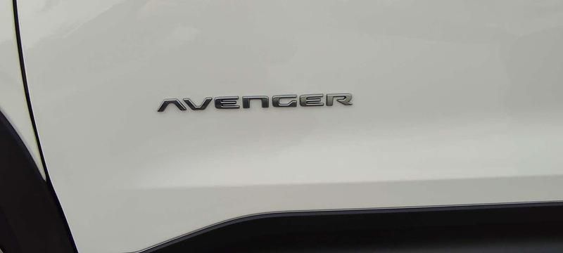 Usata Jeep Avenger Summit 101 CV (74 kW) 2025 SUV