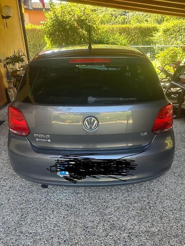 Usata VW Polo 85 CV (62 kW) 2014 Grigio Berlina