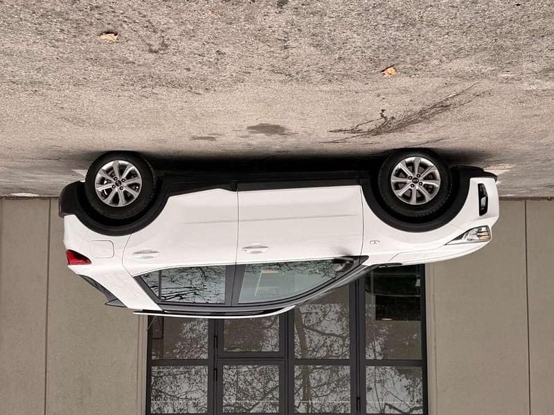 Usata Kia Stonic 120 CV (88 kW) 2018 Bianco SUV