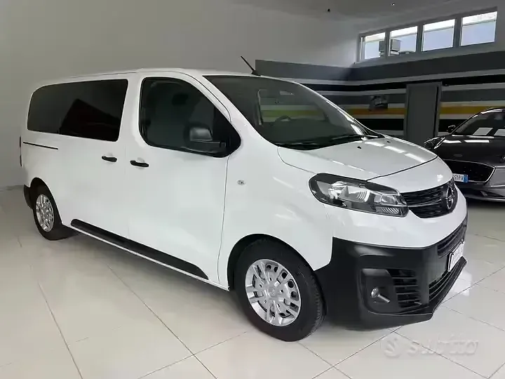 Usata Opel Zafira Life 120 CV (88 kW) 2020 Bianco Monovolume