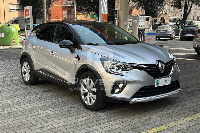Usata Renault Captur Intens 101 CV (74 kW) 2020 Grigio SUV