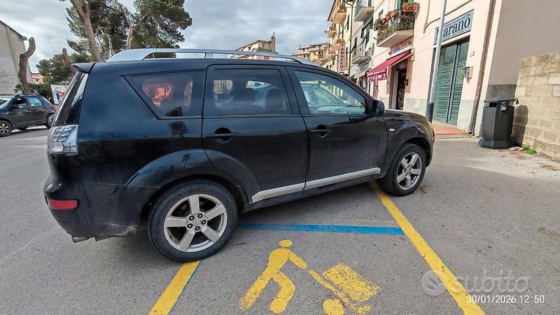 Usata Mitsubishi Outlander 177 CV (130 kW) 2008 Nero SUV