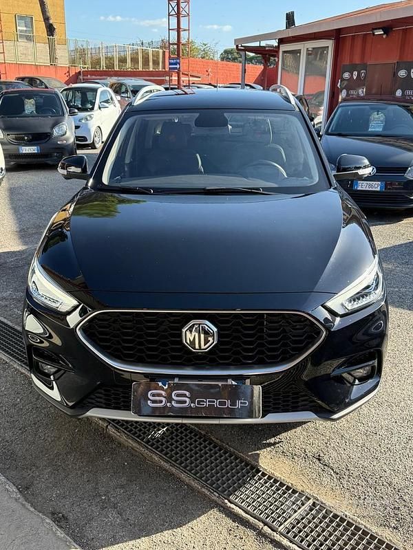 Usata MG ZS Luxury 106 CV (77 kW) 2024 Nero Berlina