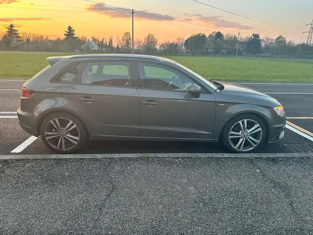 Usata Audi A3 Ambition 110 CV (80 kW) 2015 Berlina