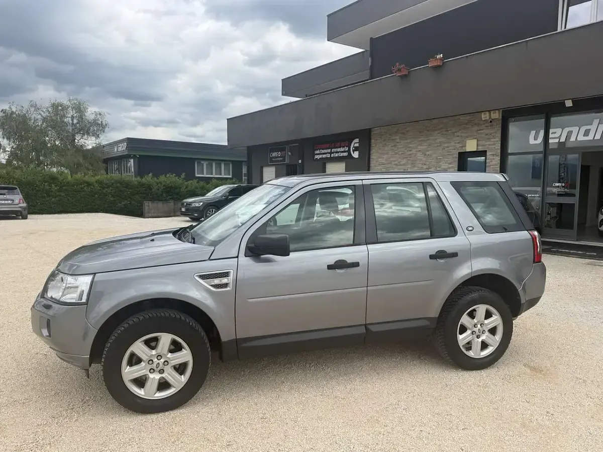 Usata Land Rover Freelander 2 HSE 150 CV (110 kW) 2012 Grigio SUV