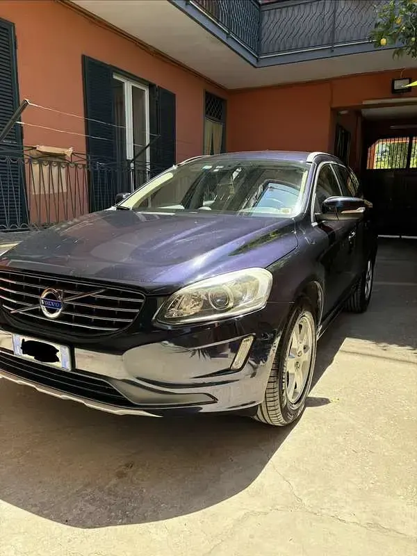 Usata Volvo XC60 190 CV (139 kW) 2016 Blu SUV