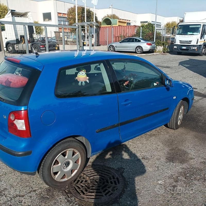 Usata VW CC 101 CV (74 kW) 2012 Blu Berlina