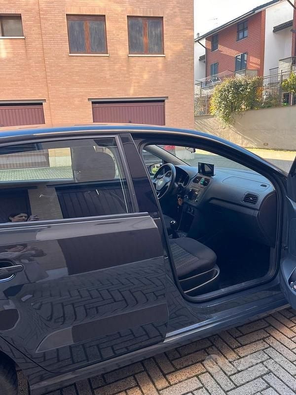 Usata VW Polo Trendline 60 CV (44 kW) 2016 Grigio Berlina