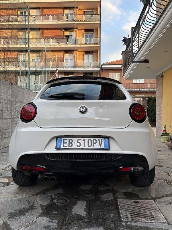 Usata Alfa Romeo MiTo 170 CV (125 kW) 2010 Bianco Utilitaria