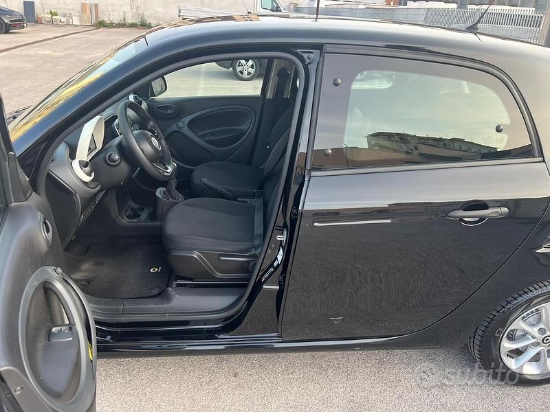 Usata Smart ForFour 2019 Nero Utilitaria