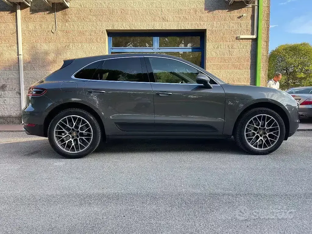 Usata Porsche Macan 250 CV (183 kW) 2015 Grigio SUV