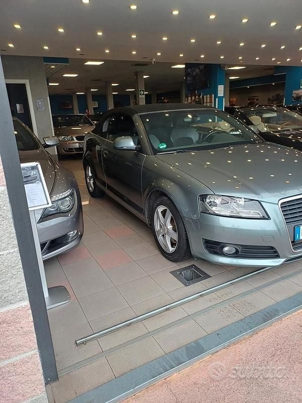 Usata Audi A3 Cabriolet Ambition 160 CV (117 kW) 2009 Grigio Cabrio