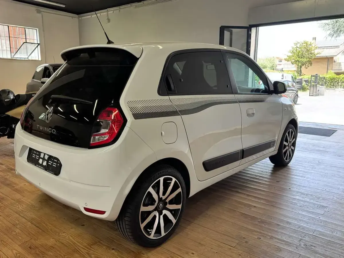 Usata Renault Twingo Intens 90 CV (66 kW) 2020 Bianco Utilitaria