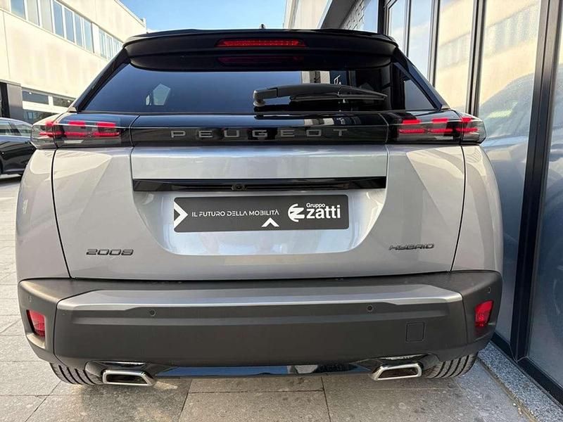 Nuova Peugeot 2008 GT 136 CV (100 kW) 2025 Grigio artense SUV