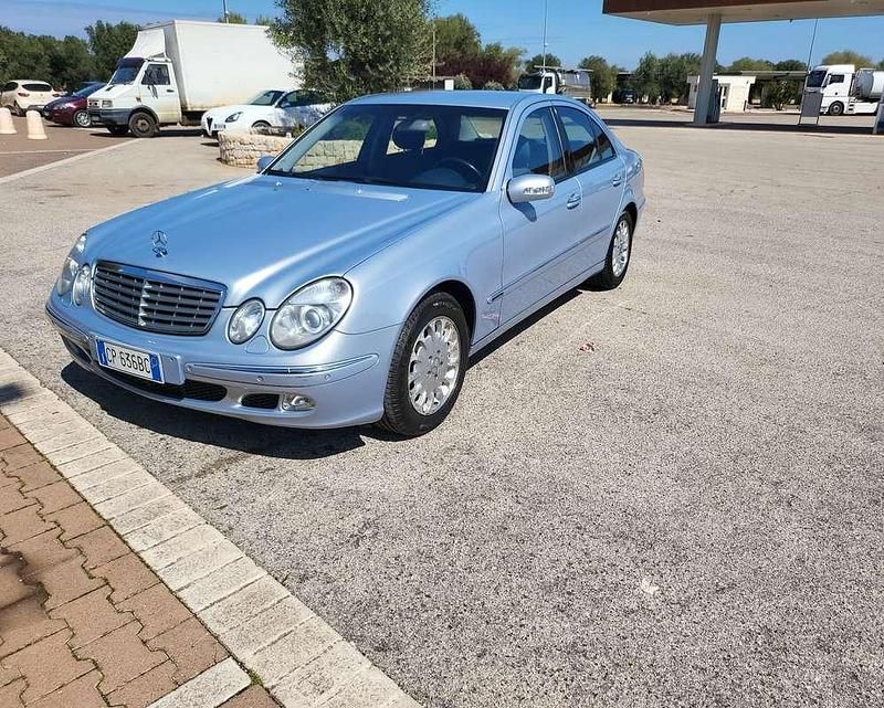 Usata Mercedes E270 Elegance 177 CV (130 kW) 2004 Berlina