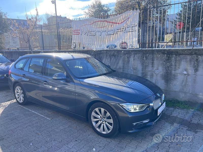 Usata BMW 320 Luxury Line 143 CV (105 kW) 2013 Grigio Station wagon