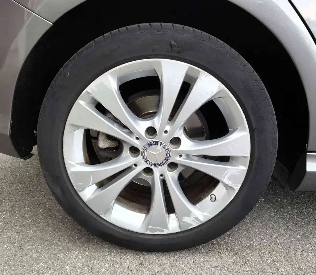 Usata Mercedes B200 136 CV (100 kW) 2016 Grigio mountain Utilitaria