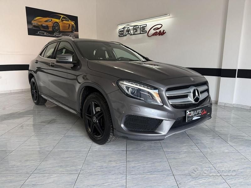 Usata Mercedes GLA200 Premium 136 CV (100 kW) 2016 Grigio SUV