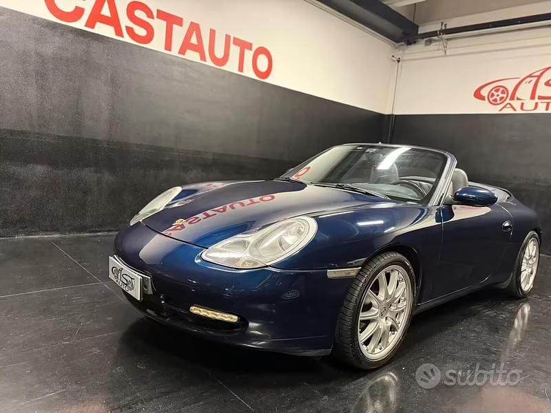 Usata Porsche 911 Carrera Cabriolet 300 CV (220 kW) 1999 Blu Cabrio