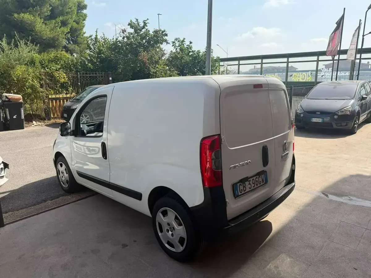 Usata Fiat Fiorino 95 CV (69 kW) 2020 Bianco Monovolume