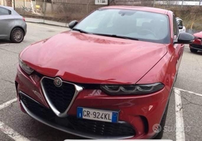 Usata Alfa Romeo Tonale Ti 130 CV (95 kW) 2023 Rosso SUV