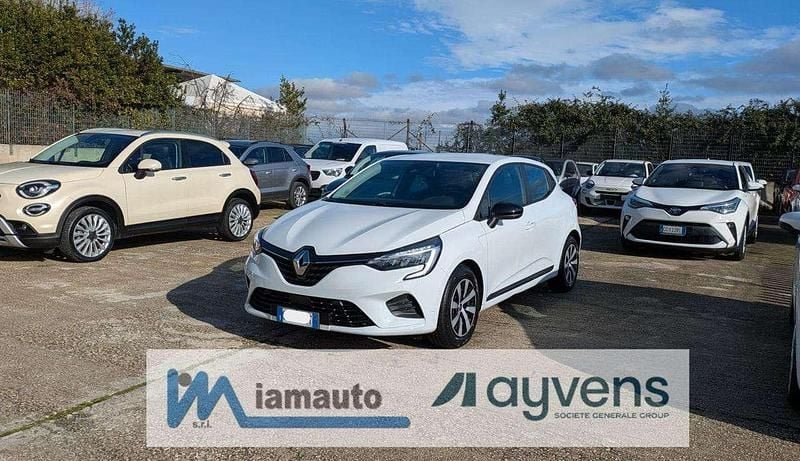 Bianco Usata 2023 Renault Clio V Equilibre Berlina | 10.800 € (Super prezzo) - Immagine 1/4