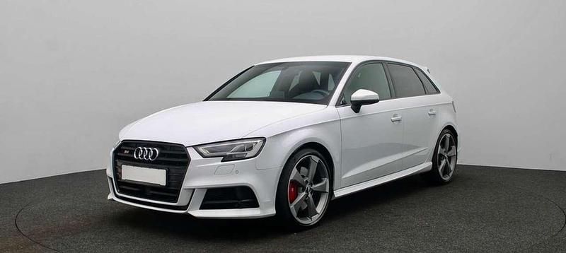 Gletscherweiß metallic Usata 2020 Audi S3 Exclusive Tre volumi | 33.900 € (Buon prezzo) - Immagine 1/3