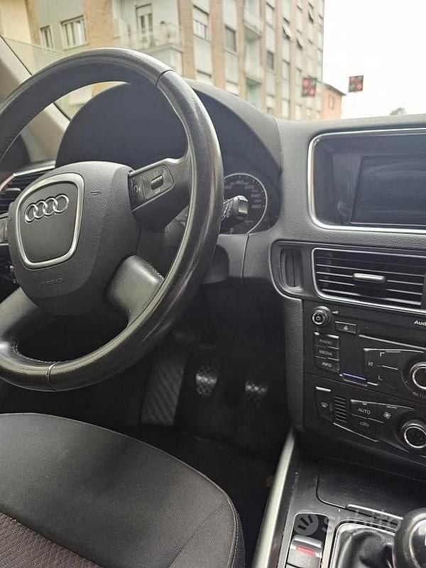 Usata Audi Q5 Ambiente 170 CV (125 kW) 2009 Grigio SUV