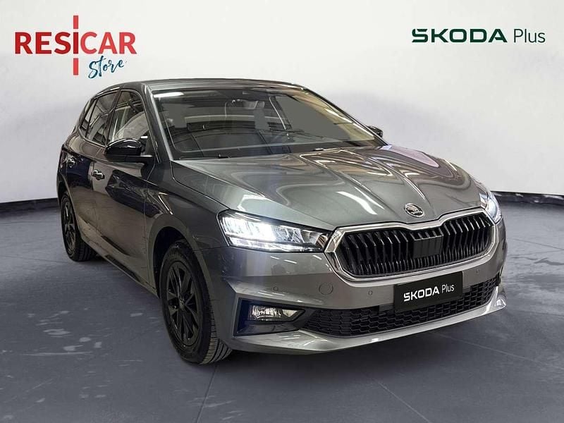 Usata Skoda Fabia Selection 95 CV (69 kW) 2025 Grigio scuro Utilitaria