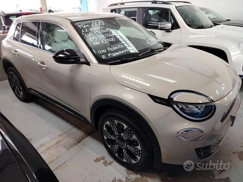 Usata Fiat 600 La Prima 101 CV (74 kW) 2025 Beige SUV