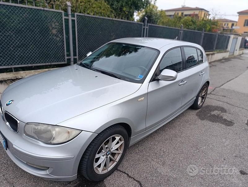 Usata BMW 116 116 CV (85 kW) 2010 Grigio Utilitaria